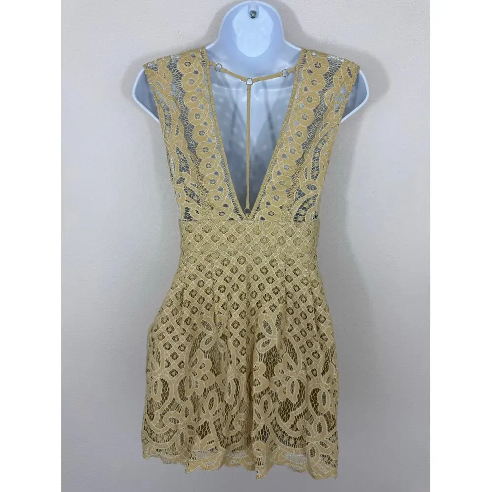 Free People Cream Lace Deep V Open Back Mini Dress Size 2 Boho Bridal